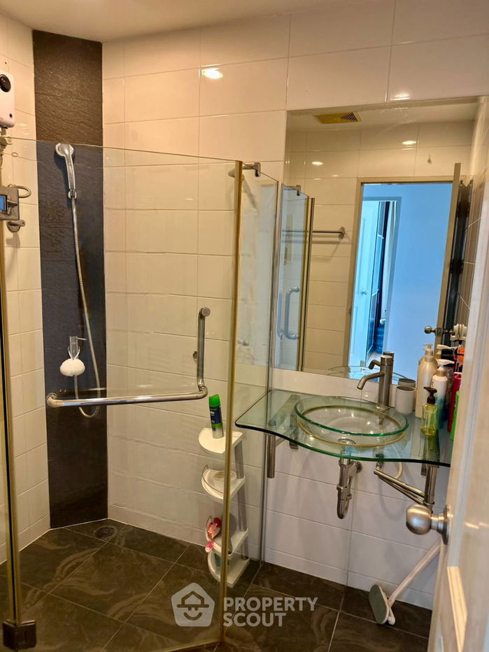 picture 2-BR Condo at The Complete Rajprarop near ARL Ratchaprarop (ID 2468966) - 13/13