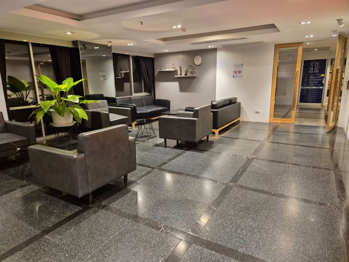 picture [RENT]  ST0391  Sukhumvit Suite      (ID with @in front, LINE ID:  @waraestate) - 9/16