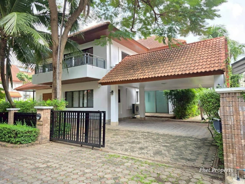 ขายบ้านเดี่ยว : HR3083ใขายคฤหาสน์หรู หมู่บ้านนิชดาธานี กรีนวิลล์ 1 พร้อมสระส่วนตัว ใกล้โรงเรียนนานาชาติ ISB