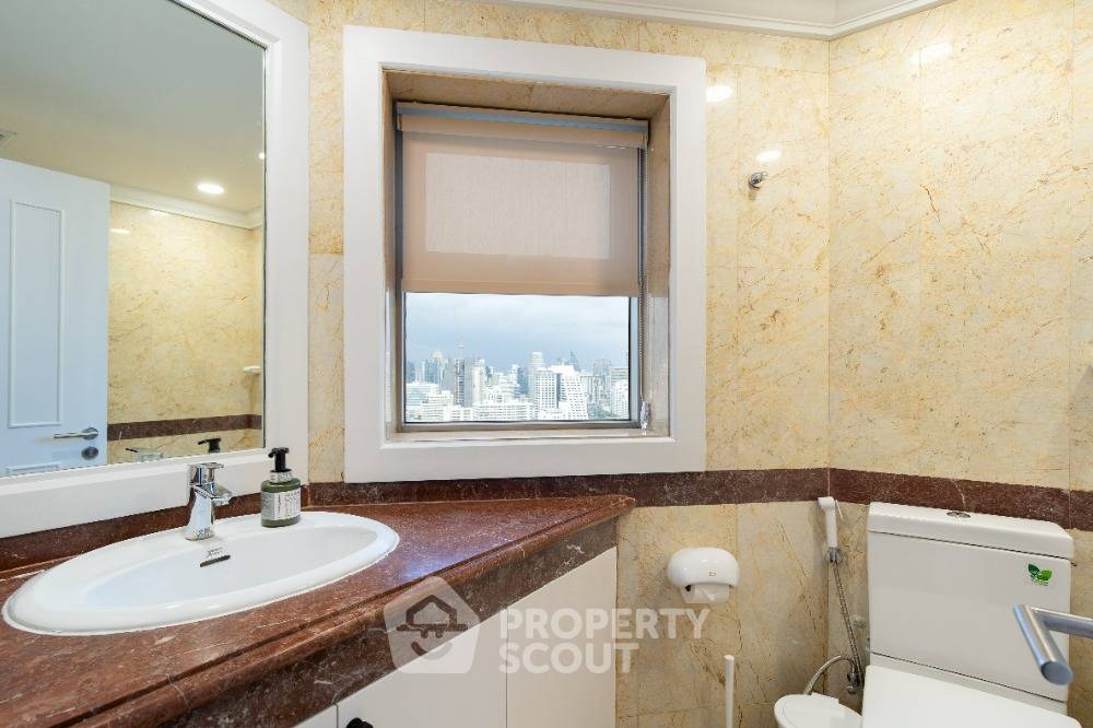picture 3-BR Condo at All Seasons Mansion Condominium near BTS Phloen Chit (ID 1998313) - 9/14