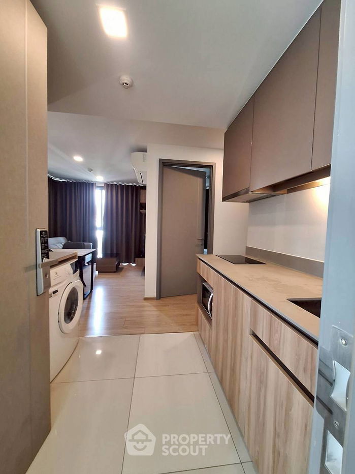 รูป คอนโด 2-ห้องนอน ที่ ทากะ เฮ้าส์ เอกมัย 12 ใกล้ BTS เอกมัย (ID 2468960) - รูปที่ 2/14