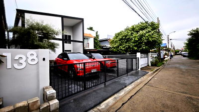 เช่าบ้านแฝด ถนนสังคมสงเคราะห์ : บ้านสวย พร้อมอยู่ 3 นอน ลาดพร้าว