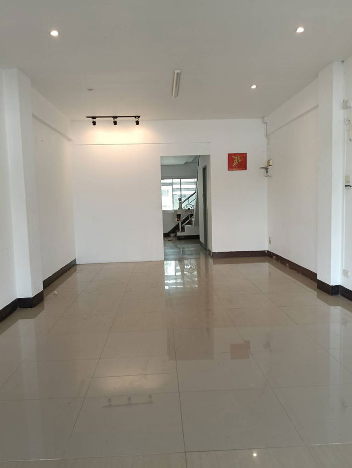 รูป อาคารพาณิชย์ ให้เช่า พานทอง ชลบุรี - รูปที่ 3/10