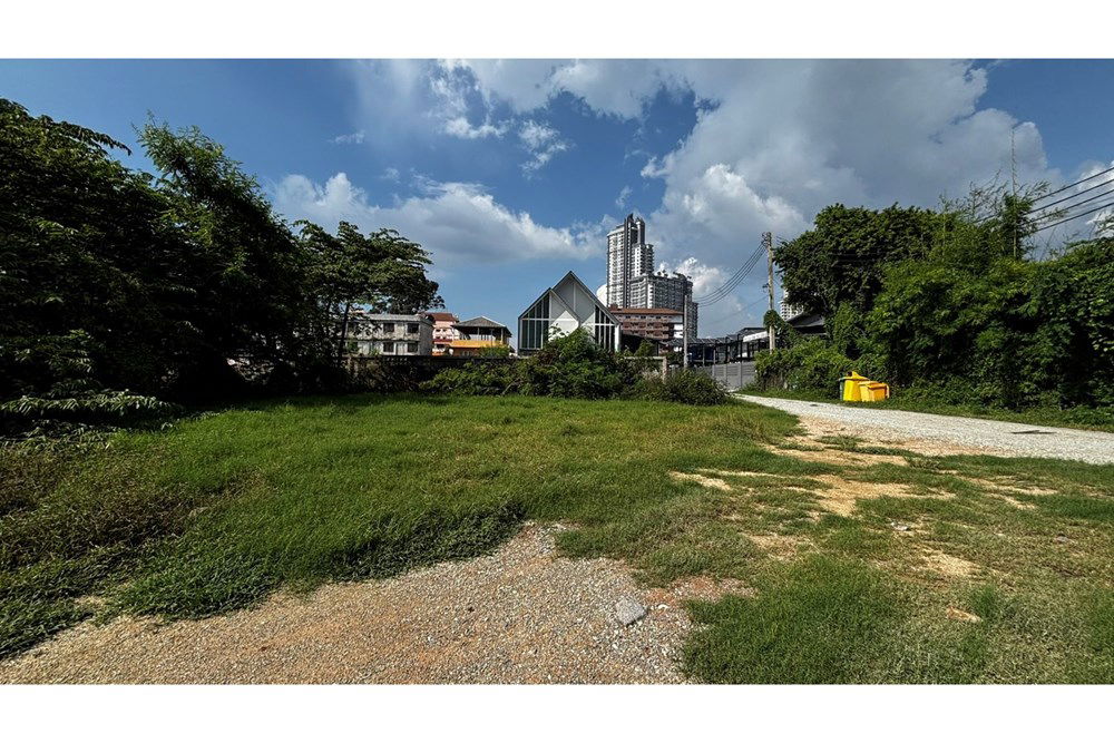 รูป [920611001-396] ที่ดินใจกลางพัทยา 167 ตร.วา ขายด่วน! - รูปที่ 1/6