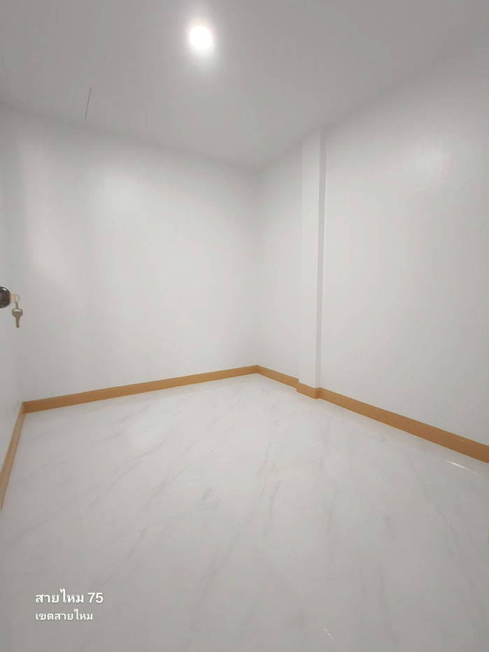 รูป ทาวน์เฮาส์ หทัยราษฎร์ สายไหม ทำเลใกล้ตลาดวงศกรณ์ หมู่บ้านวันวรา 2 นัดชมบ้าน 085-318-6868 คุณวา - รูปที่ 15/20