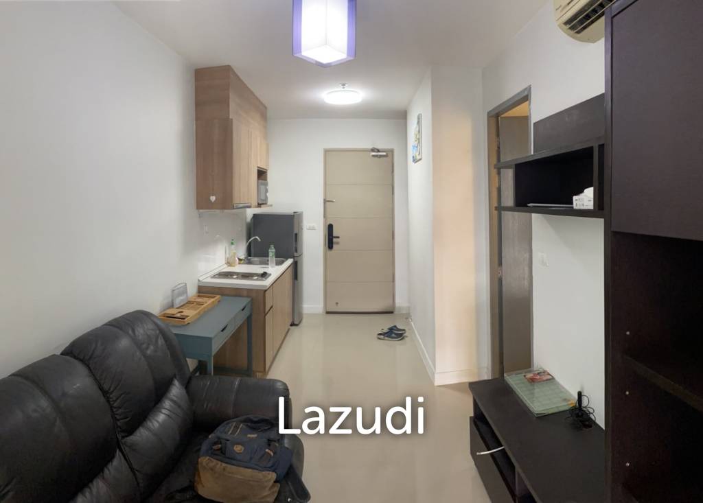 รูป Spacious 1-Bed Condo with Floor 25 City Views - รูปที่ 2/11