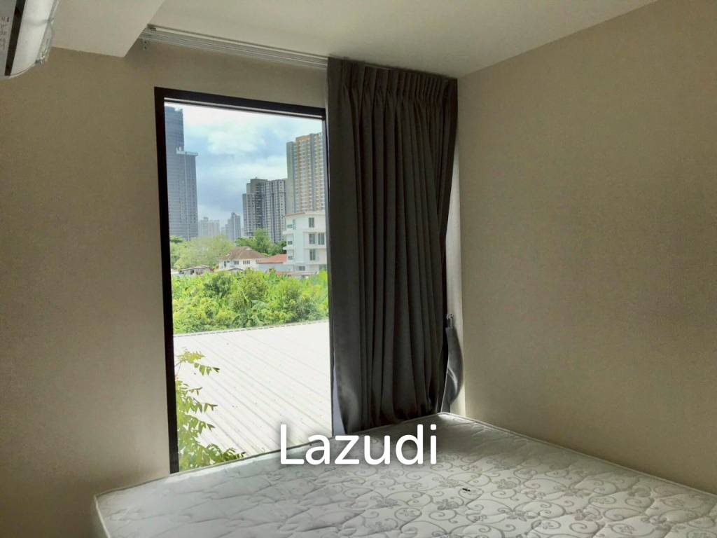 picture 1 Bedroom 1 Bathroom 30 SQ.M IKON Sukhumvit 77 - 4/11