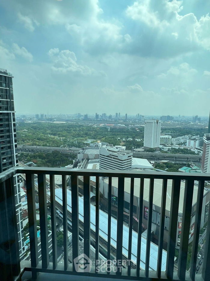 picture 2-BR Condo at Life Ladprao near BTS Ha Yaek Lat Phrao (ID 2462625) - 14/14