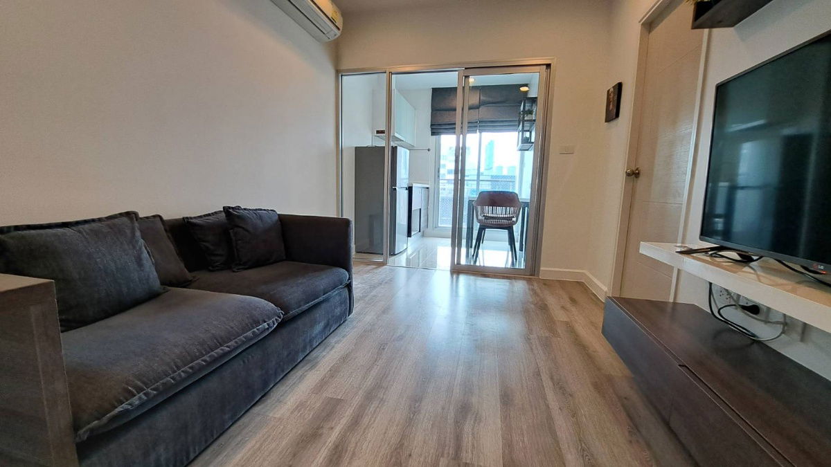 picture Best Price Centric Sathorn - St.Louis Fully Furnished 1 Bedroom for Rent - 2/10