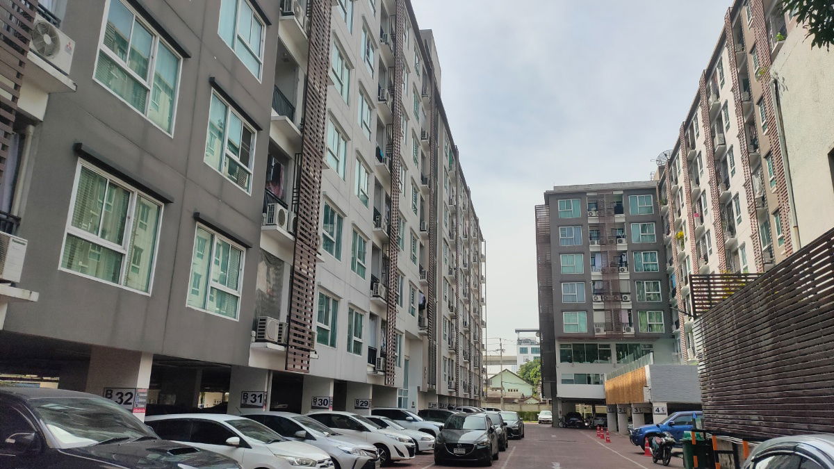 รูป ขายถูก คอนโดฯรีเจ้นท์โฮม20 ประชาชื่น 16 ทำเลดี (ไม่ใช่รีเจนท์โฮม บางซ่อน) - รูปที่ 10/11