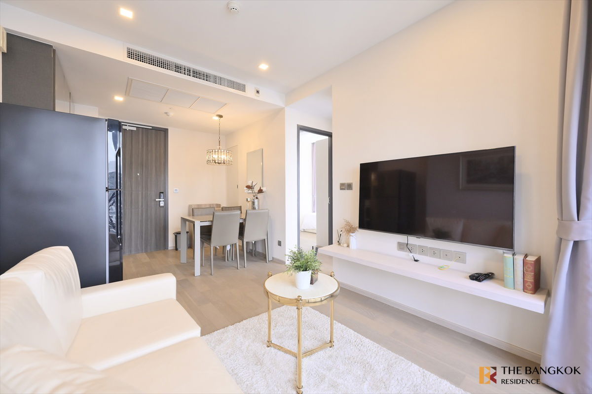 picture Luxury Living, Urban Vibes 💎 Fully built-in furnished ⭐ Ready to rent, near BTS Asoke - 8/11