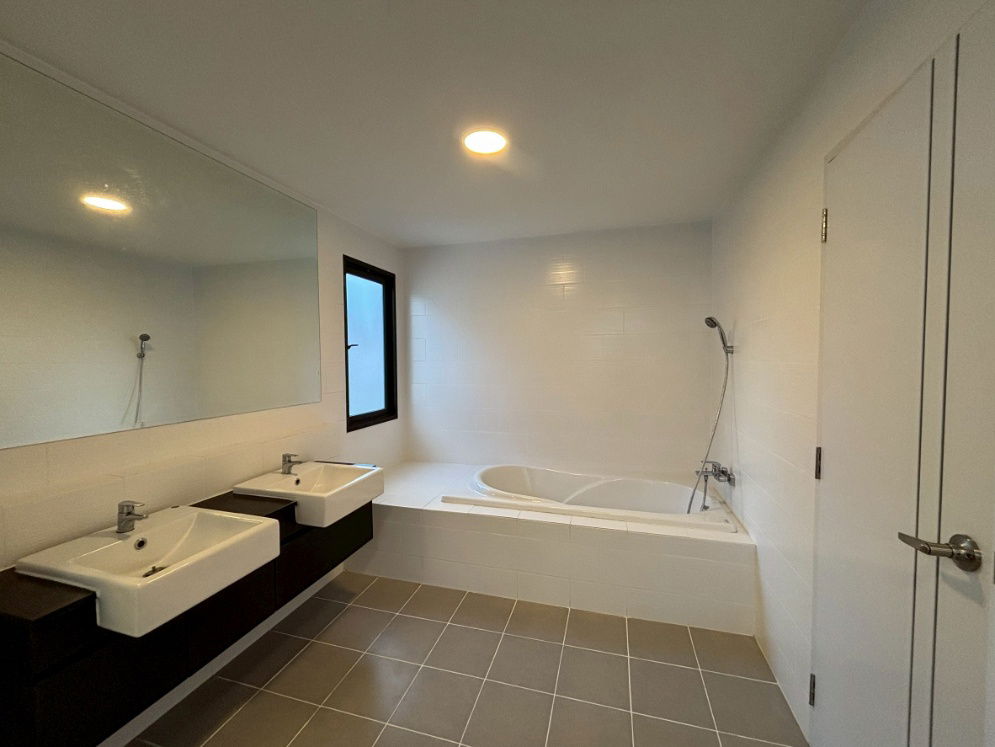 รูป 🏡 𝗛𝗢𝗨𝗦𝗘 𝗙𝗢𝗥 𝗦𝗔𝗟𝗘 | Centro Ratchapruek – Suan Phak บ้านเดี่ยวหรู ทำเลราชพฤกษ์ – สวนผัก หลังติดสวนส่วนกลาง ⚡️ - รูปที่ 14/26