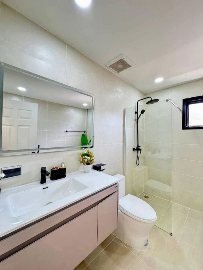 รูป ขายพูลวิลล่าพัทยา บ้านสวยสไตล์โมเดิร์น พื้นที่กว้าง พร้อมเข้าอยู่ พิกัด หนองใหญ่ 2 - รูปที่ 40/43