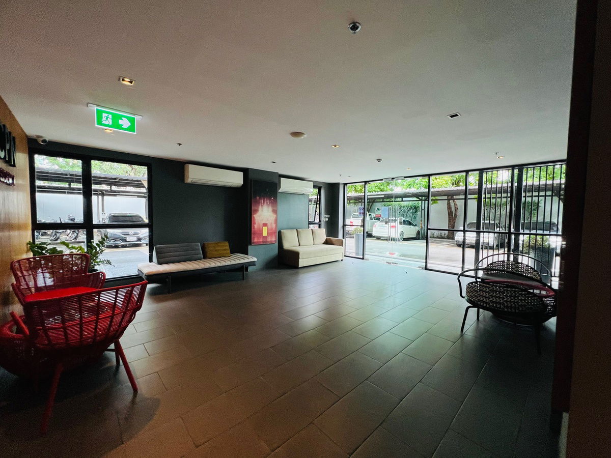 รูป ✅ให้เช่า escent ville condo วิวสระว่ายน้ำสวย คอนโด2ห้องนอน ชั้น2 ☎️064-792-4426(เบญ) - รูปที่ 20/20