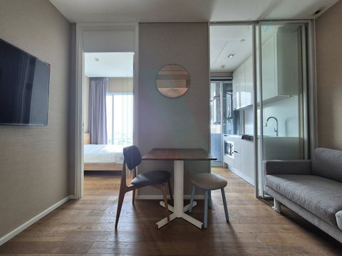 🎉 For Rent Condo THE SAINT RESIDENCES Building 1, Floor 39,1 bed room, Room size 31 sqm