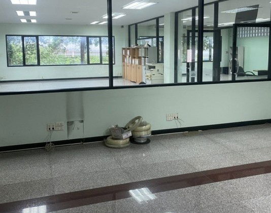 รูป ให้เช่าอาคารสำนักงาน 4 ชั้น พร้อมโกดัง / พื้นที่ใช้สอยรวม 1750 ตารางเมตร ถนนเลี่ยงเมืองนนทบุรี / ใกล้ สนามบินน้ำ - รูปที่ 8/12