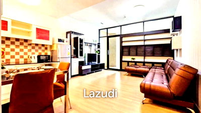 Condos for sale BTS Krung Thon Buri : 1-Bedroom 1 Bathroom Condo 40 Sq.m. Baan Sathorn Chaopraya