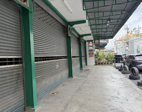 ให้เช่าอู่ซ่อมรถ / ให้เช่าโกดัง คลองสาน วงเวียนใหญ่ ถนนอิสรภาพ ใกล้สี่แยกบ้านแขก / พื้นที่ดิน 126 ตารางวา / พื้นที่ใช้สอย 504 ตารางเมตร