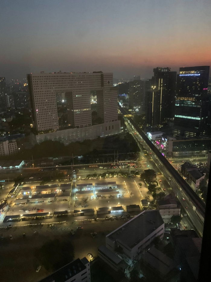 picture BTS Ratchayothin 20 m. Price  20,000 Baht Condo Mazarine Ratchayothin ( Rental ) - 11/11