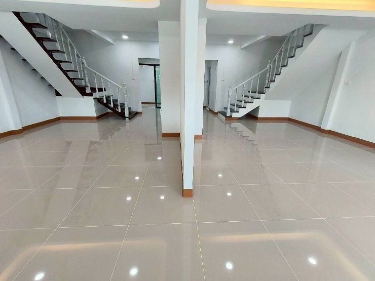 รูป พร้อมเป็นเจ้าของบ้านสวยทำเลดีได้ทันที
พร้อมที่จะย้ายเข้าสู่ชีวิตที่สะดวกสบายในบ้านสไตล์นอร์ดิกสุดลงตัวแล้วหรือยัง? - รูปที่ 9/10