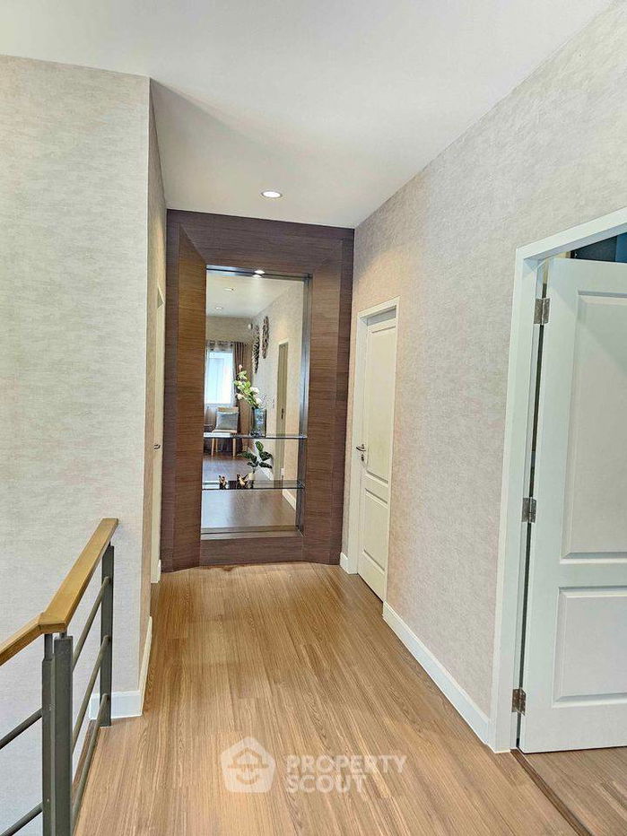 รูป บ้าน 4-ห้องนอน ที่ บ้านลุมพินี สวนหลวง ร. 9 ใน หนองบอน (ID 1716835) - รูปที่ 9/31