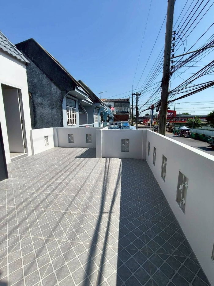 รูป พร้อมเป็นเจ้าของบ้านสวยทำเลดีได้ทันที
พร้อมที่จะย้ายเข้าสู่ชีวิตที่สะดวกสบายในบ้านสไตล์นอร์ดิกสุดลงตัวแล้วหรือยัง? - รูปที่ 10/10