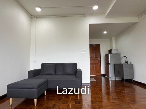 1 Bedroom 1 Bathroom 36.19 Sq.m Phasuk Place