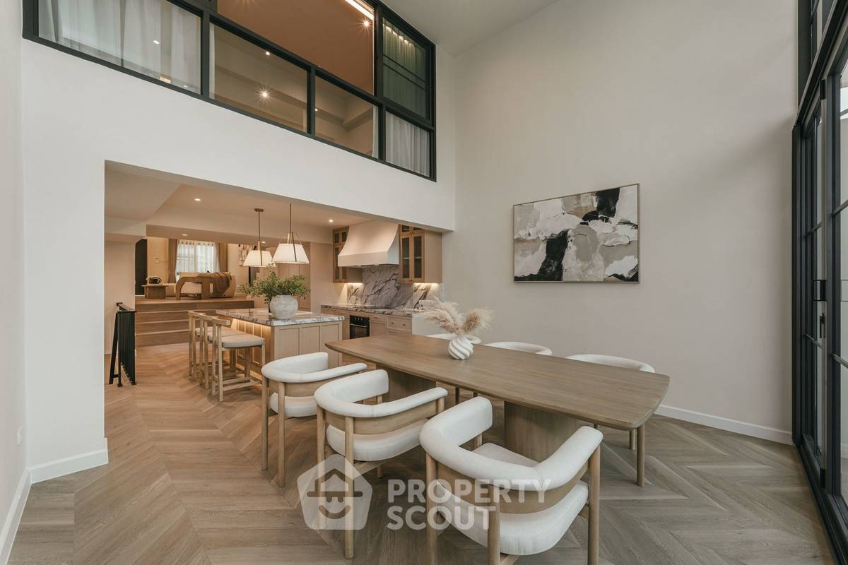 รูป ทาวน์เฮ้าส์ 5-ห้องนอน ที่ รีเจนท์ 71 เพลส ใกล้ BTS พระโขนง (ID 2098162) - รูปที่ 3/21