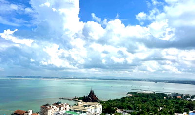 Condos for sale : The  Riviera Wongmat Beach *Foreigner Name*  Stunning SeaView 