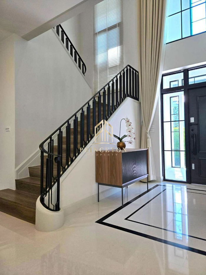 picture Luxury House For Rent Nantawan Rama 9 New Krungthep Kreetha Near Wellington International School - 7/38