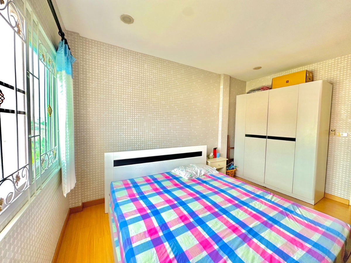 รูป ทาวน์เฮ้าส์ 3 ชั้น ราคาน่ากดส่อง!! ขาย ทาวน์เฮ้าส์ 3 ชั้น โครงการนวนิช ปากเกร็ด เนื้อที่ 20.20 ตร.ว. 3 ห้องนอน 3 ห้องน้ำ - รูปที่ 28/29