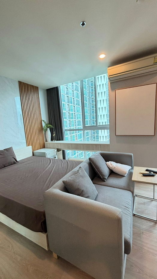 รูป ให้เช่า 🔥 Noble Revolve Ratchada 🔥2 ห้องนอน 2 ห้องน้ำ เฟอร์นิเจอร์ และ เครื่องใช้ไฟฟ้าครบ ใกล้ MRT  - รูปที่ 2/8