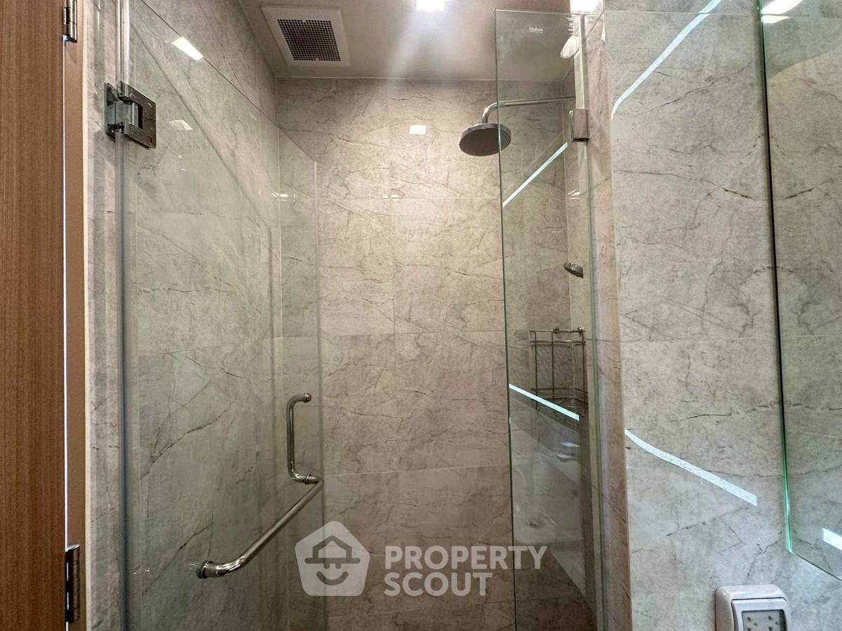 picture 2-BR Condo at Noble Around Sukhumvit 33 near BTS Phrom Phong (ID 2469151) - 8/10