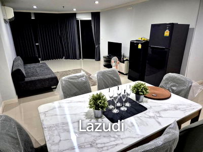 คอนโดให้เช่า : 70 sqm high floor condo Sukhumvit Suites Khlong Toei Nuea