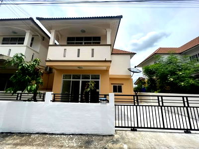 บ้านแฝด สามพราน นครปฐม : 🏡 𝗛𝗢𝗨𝗦𝗘 𝗙𝗢𝗥 𝗦𝗔𝗟𝗘 | บ้านแฝด 2 ชั้น Nichakorn Rai Khing 26 หมู่บ้านณิชากร ไร่ขิง 26 ทำเลดี ใกล้วัดไร่ขิง ⚡️