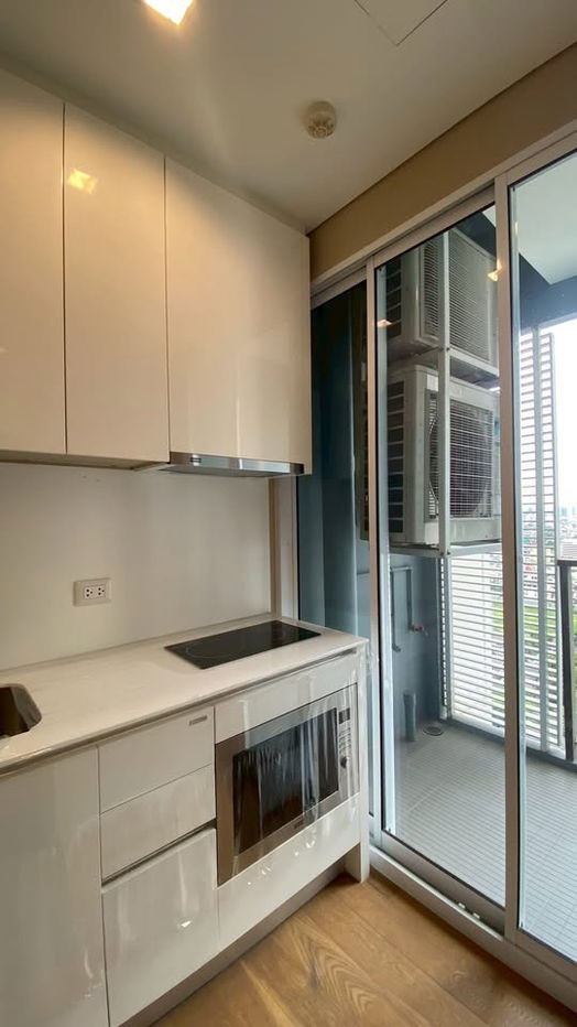 picture Urgent sale 📍 The Saint Residences 📍 Fully furnished and equipped with appliances, near BTS Ha Yaek Lat Phrao - 6/7