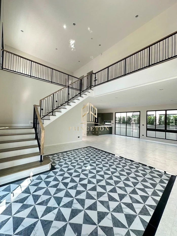 รูป ขายบ้านหรูไซส์ใหญ่สุด เศรษฐสิริ บางนา กม.10 ราคาดีที่สุดในโครงการ ใกล้โรงเรียนนานาชาติ VERSO และทางด่วนบูรพาวิถี! - รูปที่ 16/32