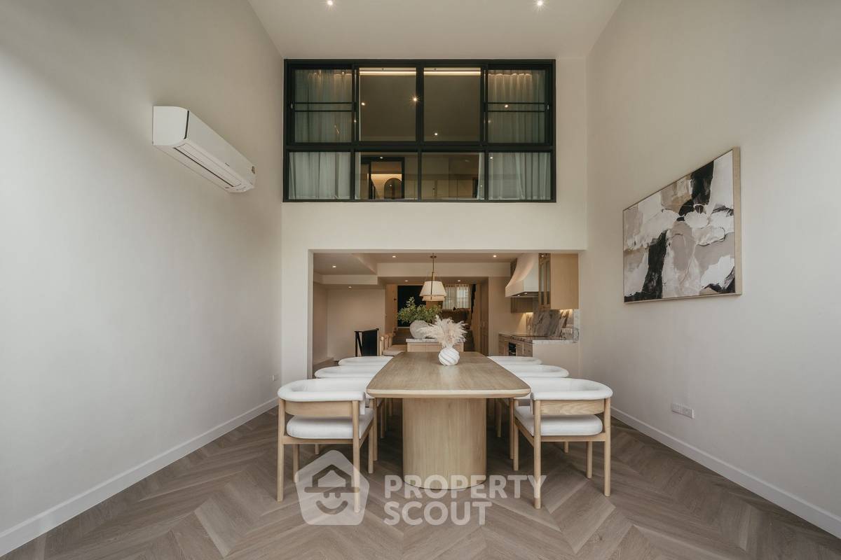 รูป ทาวน์เฮ้าส์ 5-ห้องนอน ที่ รีเจนท์ 71 เพลส ใกล้ BTS พระโขนง (ID 2098162) - รูปที่ 4/21