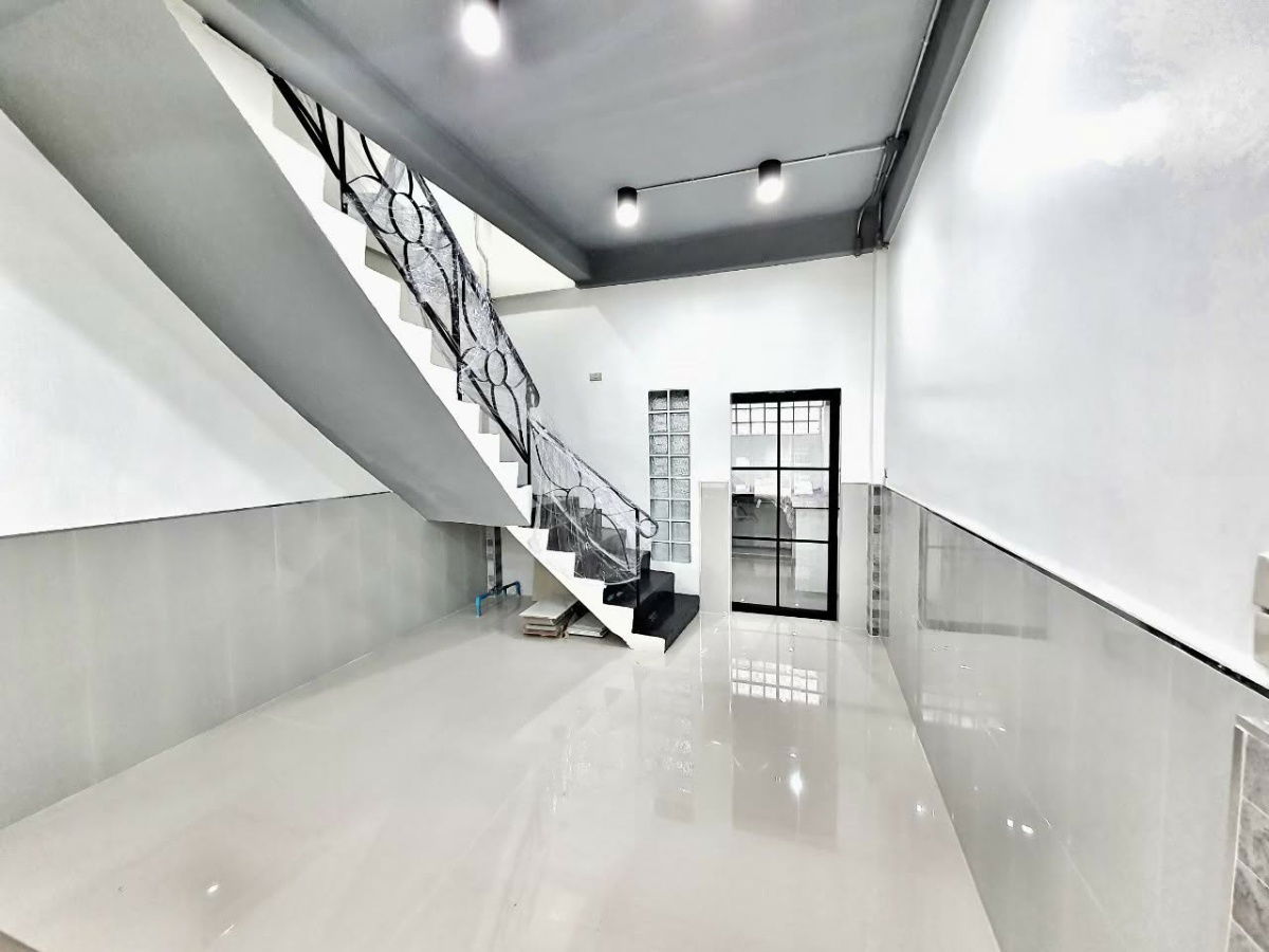 รูป Commercial building for rent near BTS Samrong (SPSAD3705) - รูปที่ 5/11