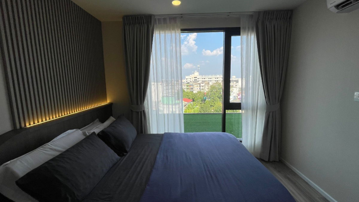 picture BTS On Nut 1.2 km. Shuttle van service Price 25,000 Baht Condo IKON Sukhumvit 77 ( Rental ) - 6/16
