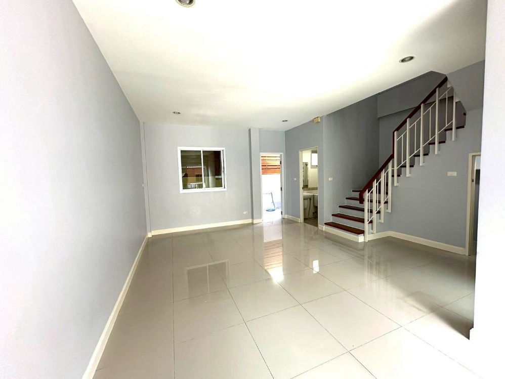 รูป ขายทาวน์เฮ้าส์ 2 ชั้น 17 ตร.ว.หมู่บ้านสินนครวิลล์ ประชาอุทิศ–คู่สร้าง ทำเลดี ราคาเพียง 1.9 ล้าน (ฟรีโอน) - รูปที่ 4/13