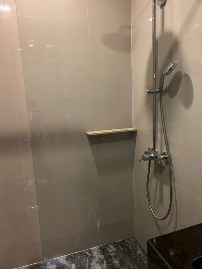 picture Hot Deal!! For Rent The Edge Sukhumvit 23 close to BTS Asoke , MRT Sukhumvit - 8/9