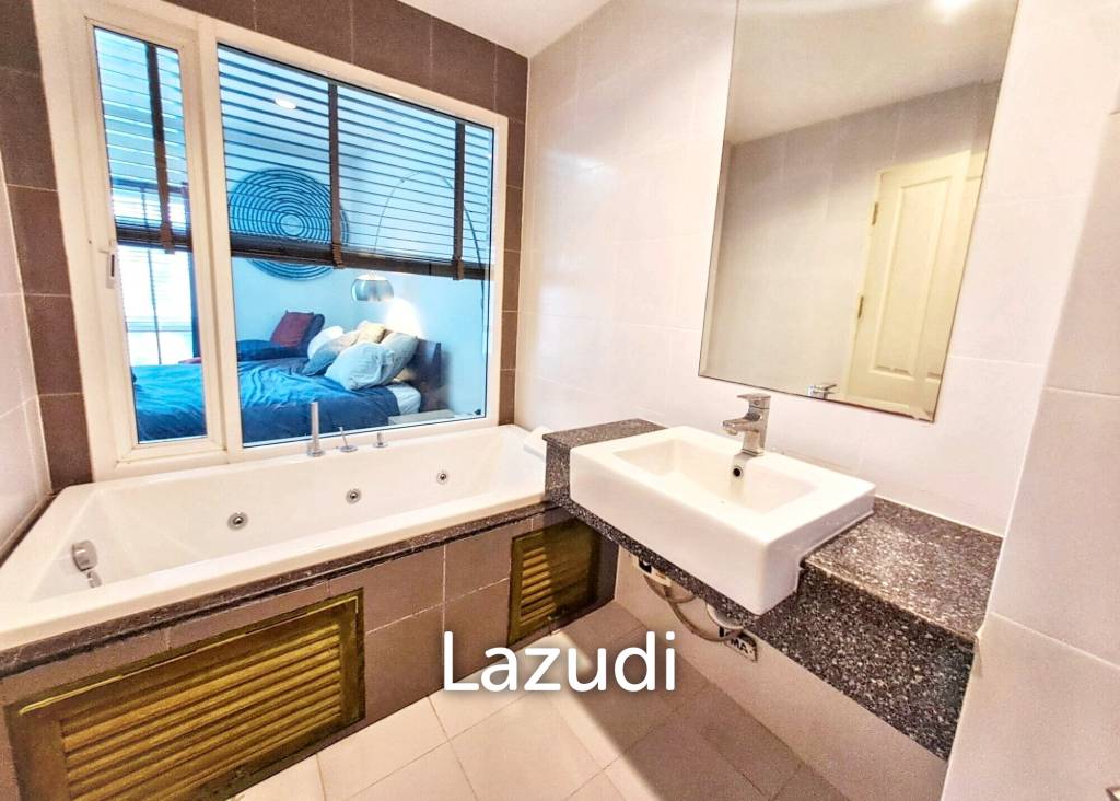 picture 2 Bed 2 Bath 76 SQ.M A Space Play Ratchada-Sutthisarn - 7/11