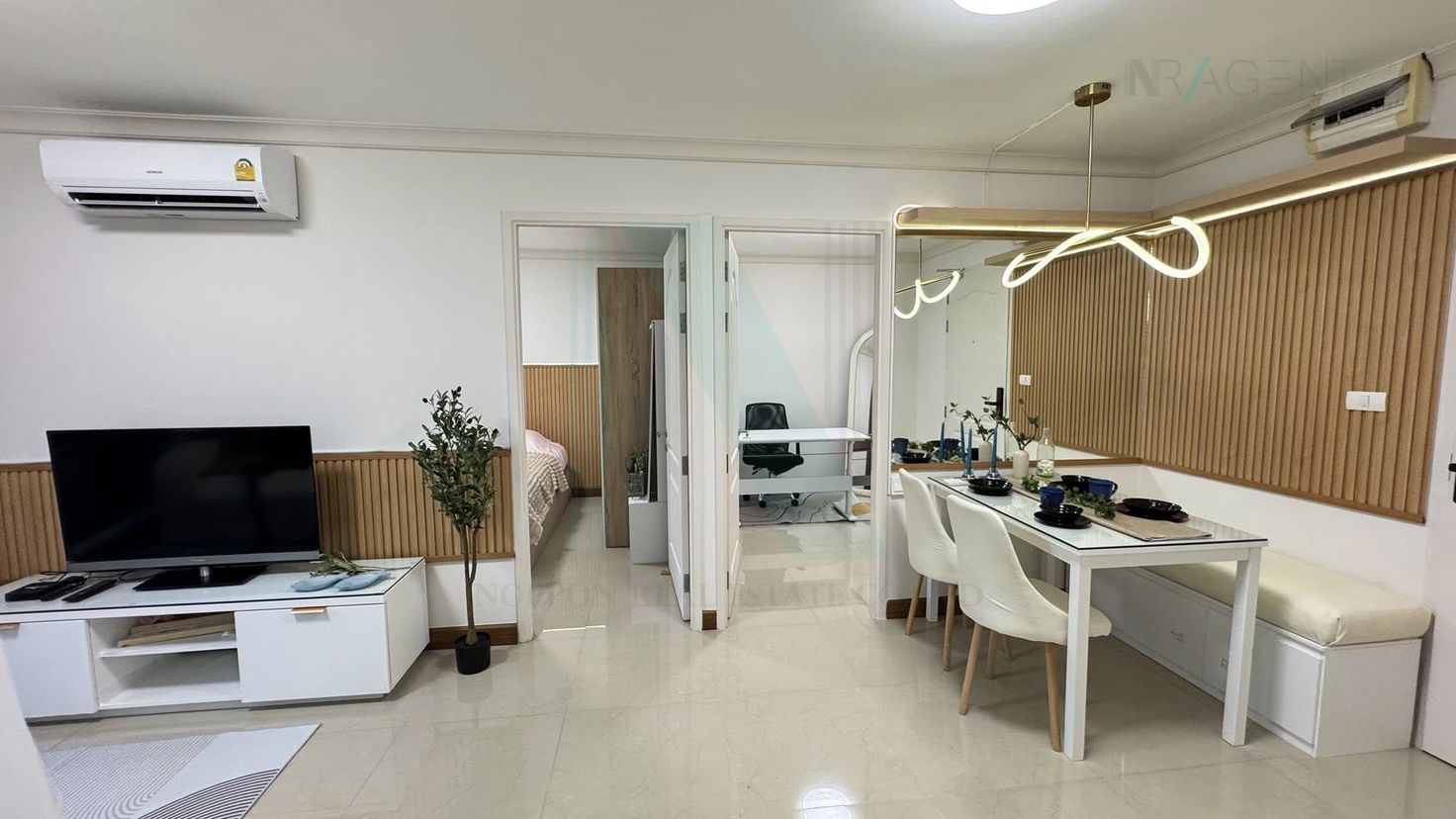 picture ๐ฉ For Rent Condo CHATEAU IN TOWN PHAHOLYOTHIN 11 Building 1, Floor 8,1 bed room, Room size 45 sqm - 2/8