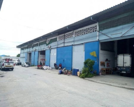 ให้เช่าโกดังพร้อมสำนักงาน ติดถนนกิ่งแก้ว บางพลี พื้นที่ 300 ตารางเมตร รถใหญ่ทุกประเภทเข้าออกได้