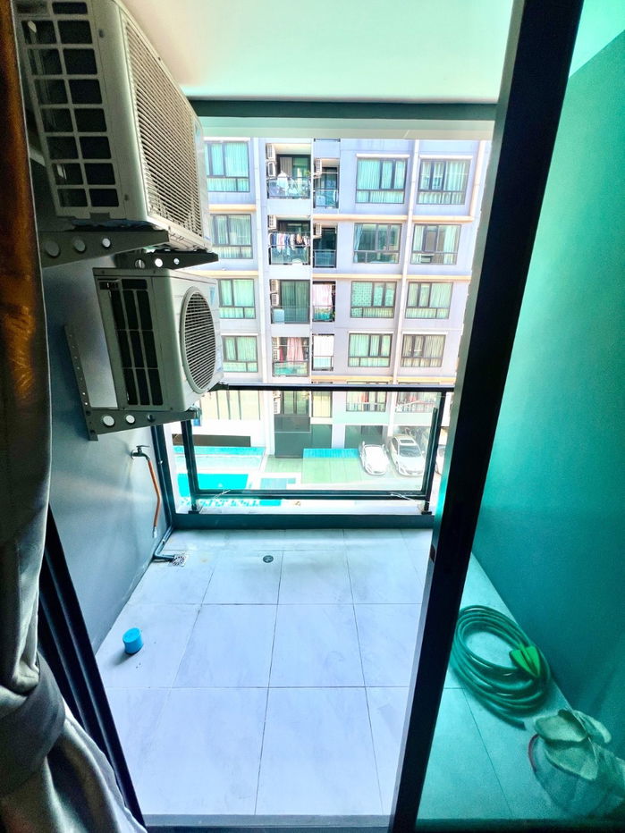 picture Modernform furniture throughout the unit. Amazing location! Condo for sale: The Cube Plus Minburi, close to the MRT. - 11/24