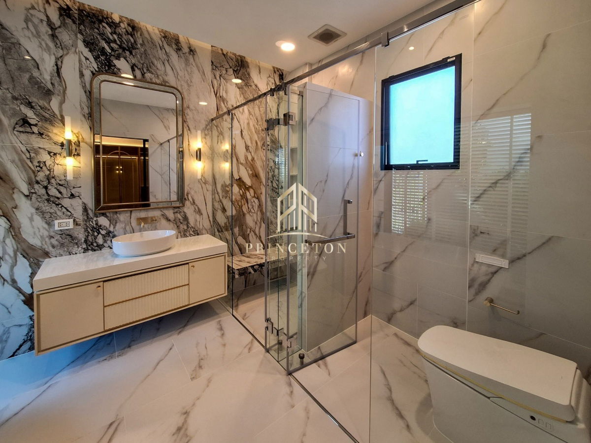 picture Luxury House For Rent Nantawan Rama 9 New Krungthep Kreetha Near Wellington International School - 22/38