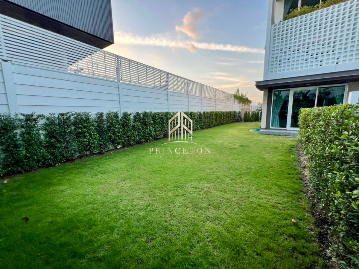 picture For Rent! A luxurious 3-story single house at Nirvana ABSOLUTE Krungthep Kreetha - 43/47