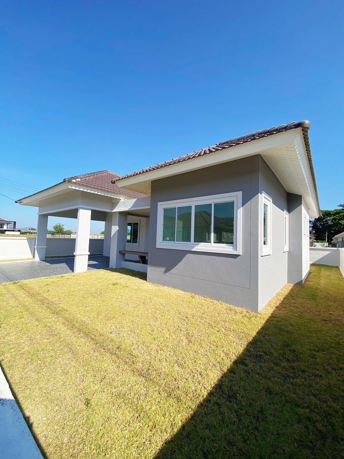 รูป ขายด่วน บ้านบารมี บ้านเดี่ยวหลังใหญ่ ทำเลดีติดถนนใหญ่ เดินทางสะดวก - รูปที่ 3/7