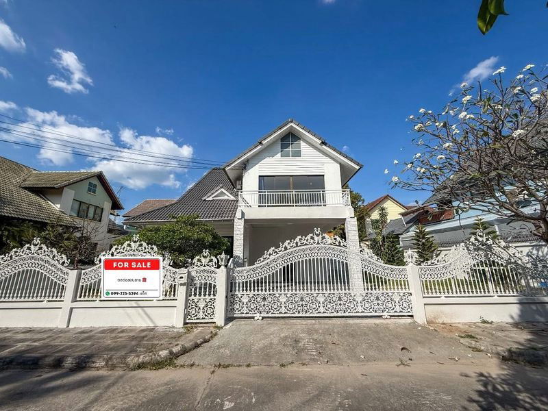 รูป ขายบ้านเดี่ยว 2 ชั้น รีโนเวทใหม่ หลังใหญ่ ทำเลดี ใกล้ห้างเจปาร์คศรีราชา - รูปที่ 1/20